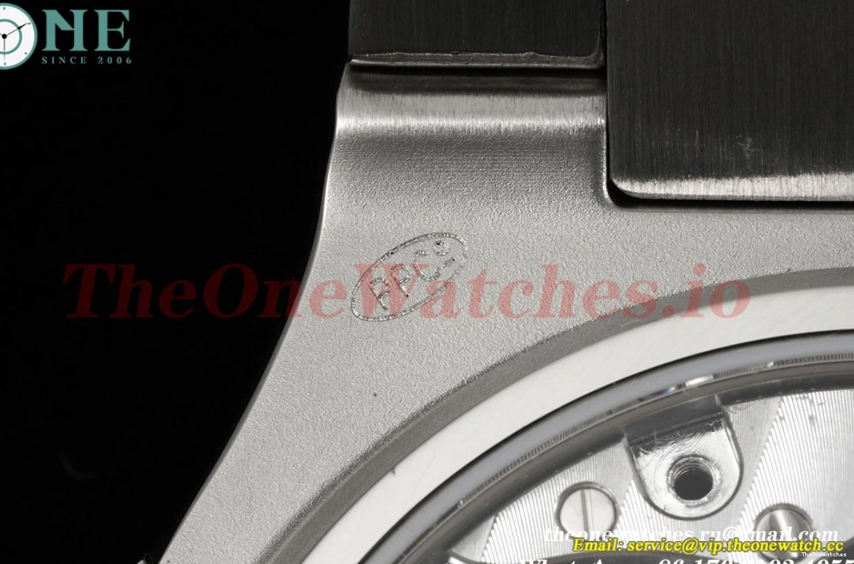 5740 Stk A240 Nautilus 40mm GRF SS diamonds SS White 0119